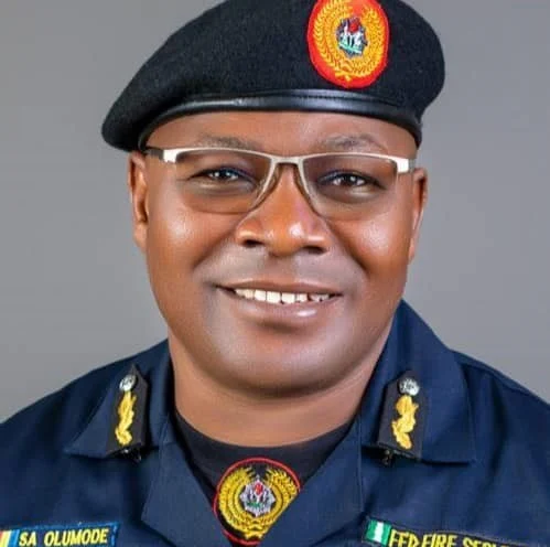 Lagos fire emergencies clash with Fire Service Chief’s grand motorcade in Kogi