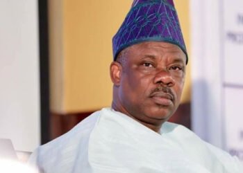 Ogun senatorial race: Former governor Amosun denies involvement in concensus